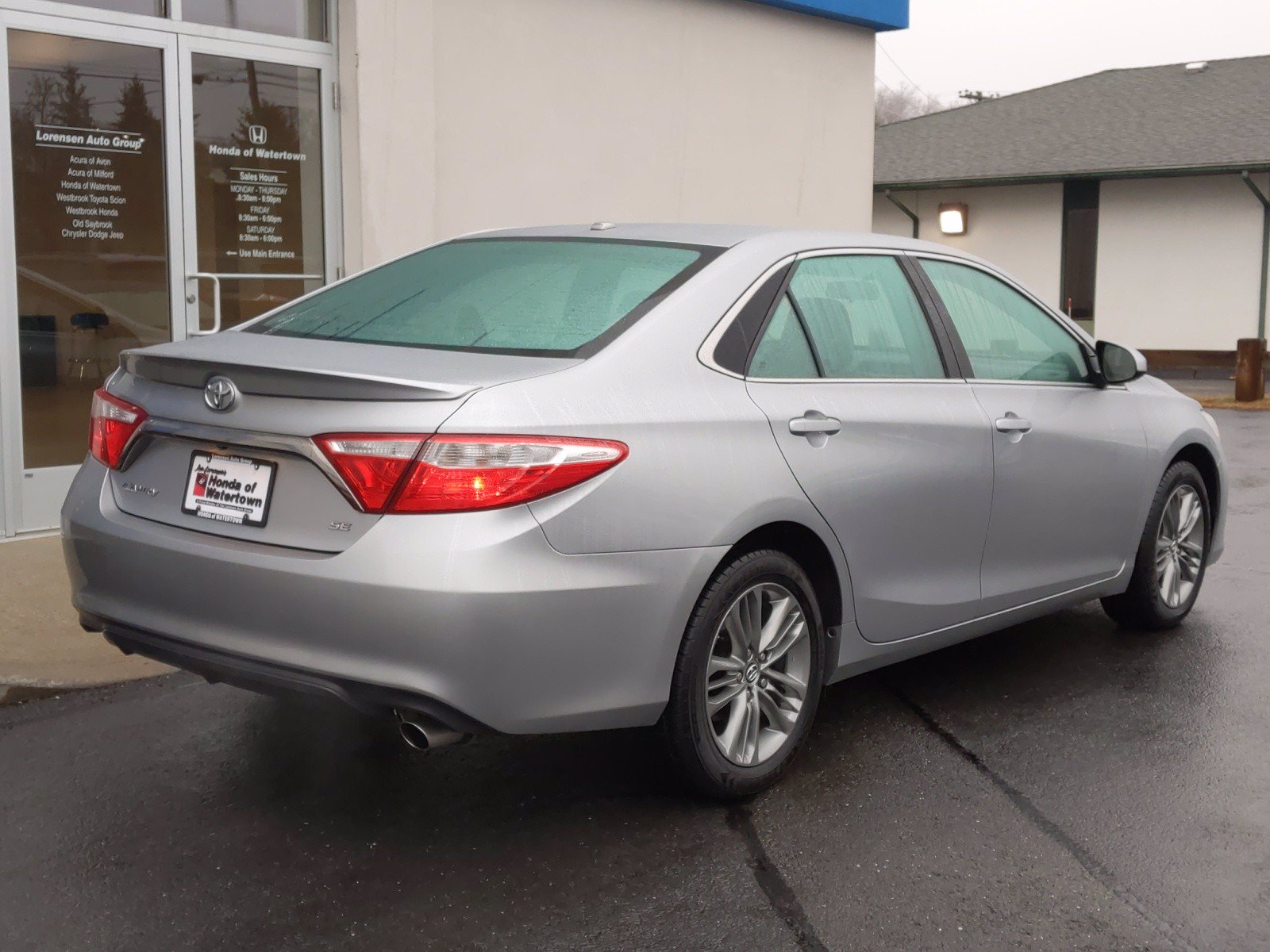 Toyota camry se 2016